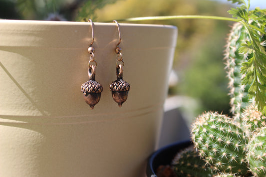 Woodland acorn earrings