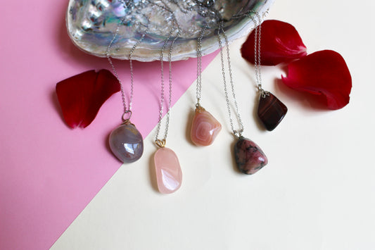 Tumbled gemstone pendant necklaces