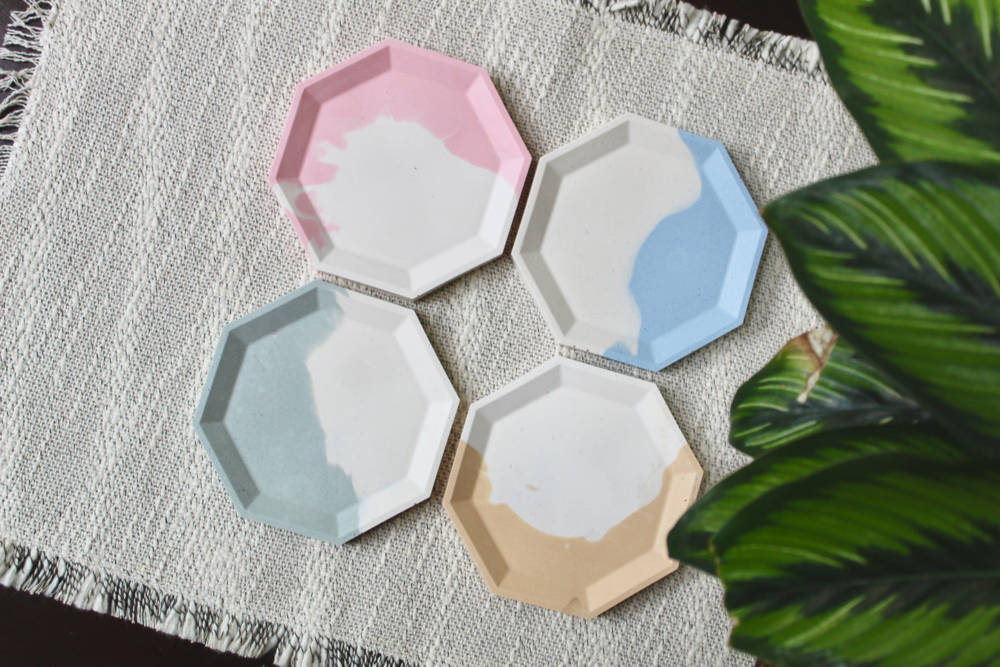 Jesmonite coasters/ trinket tray sets