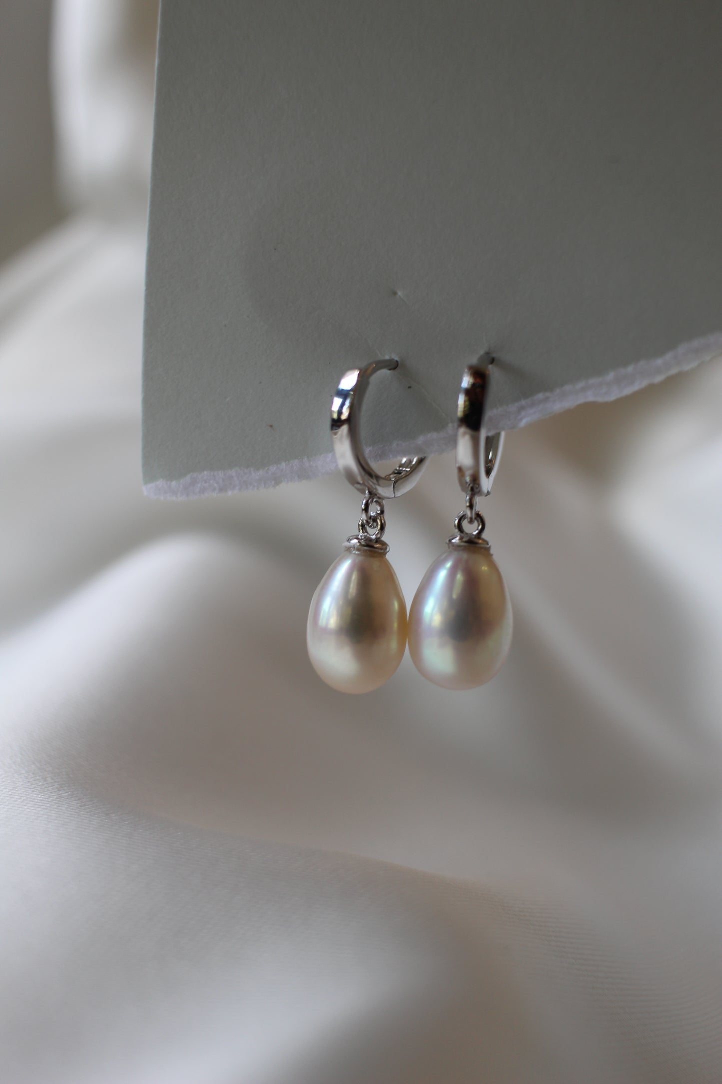 Silver pearl drop earrings