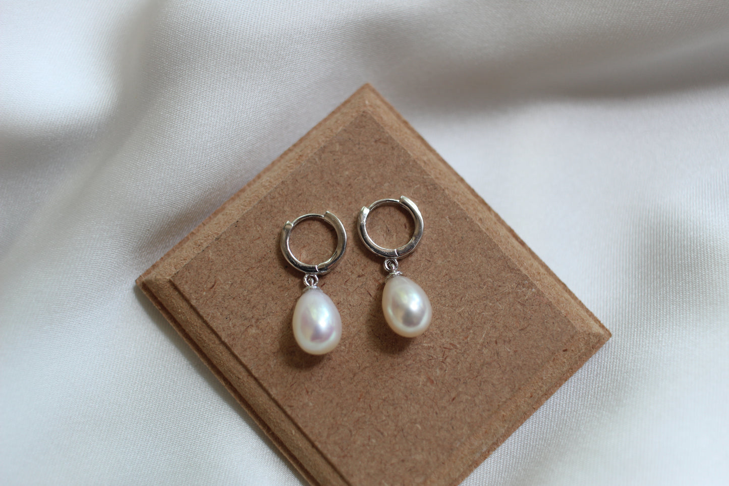 Silver pearl drop earrings