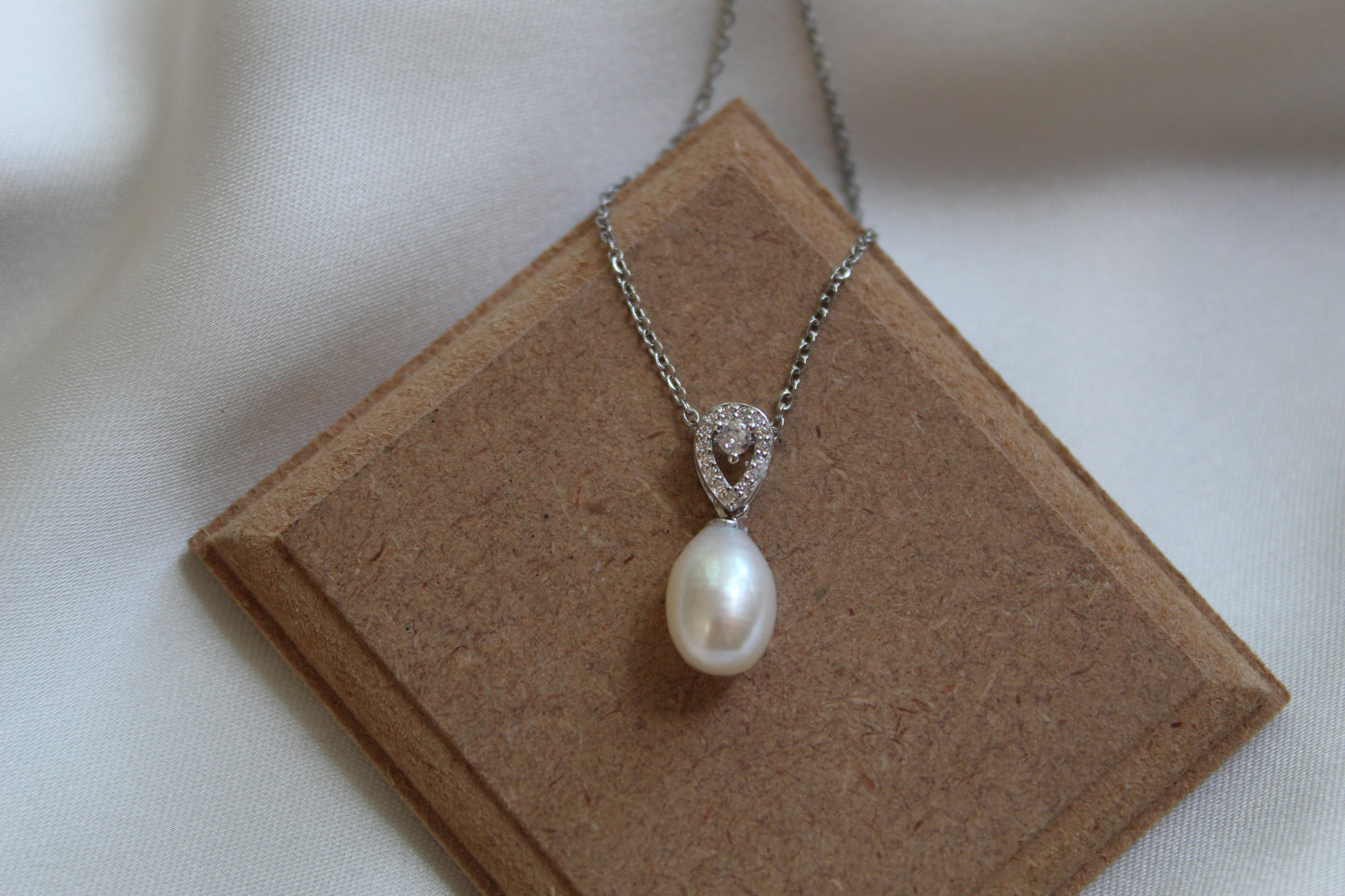 Pearl and cubic zirconia pendant necklace